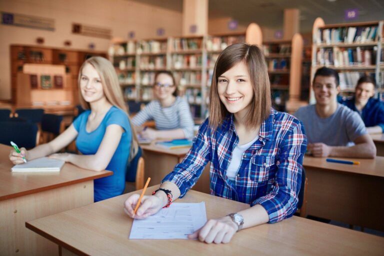 Zur Uni oder Azubi? 9 lesson in college