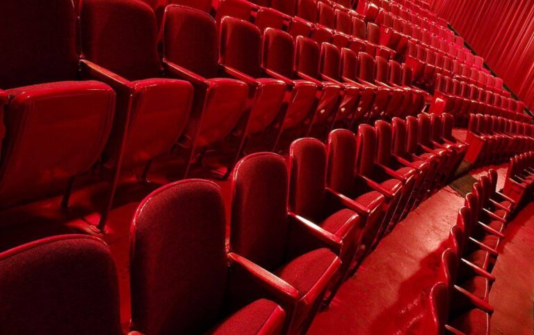 Theater Kultur Jeffrey Smith 3213163359 1959994a7f k1