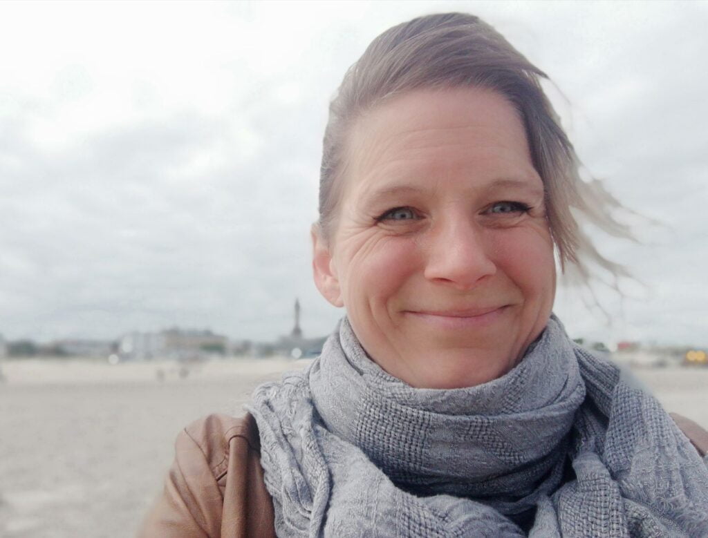 Judith Kloke ganz entspannt am Strand